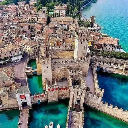 Casa Della Regina *